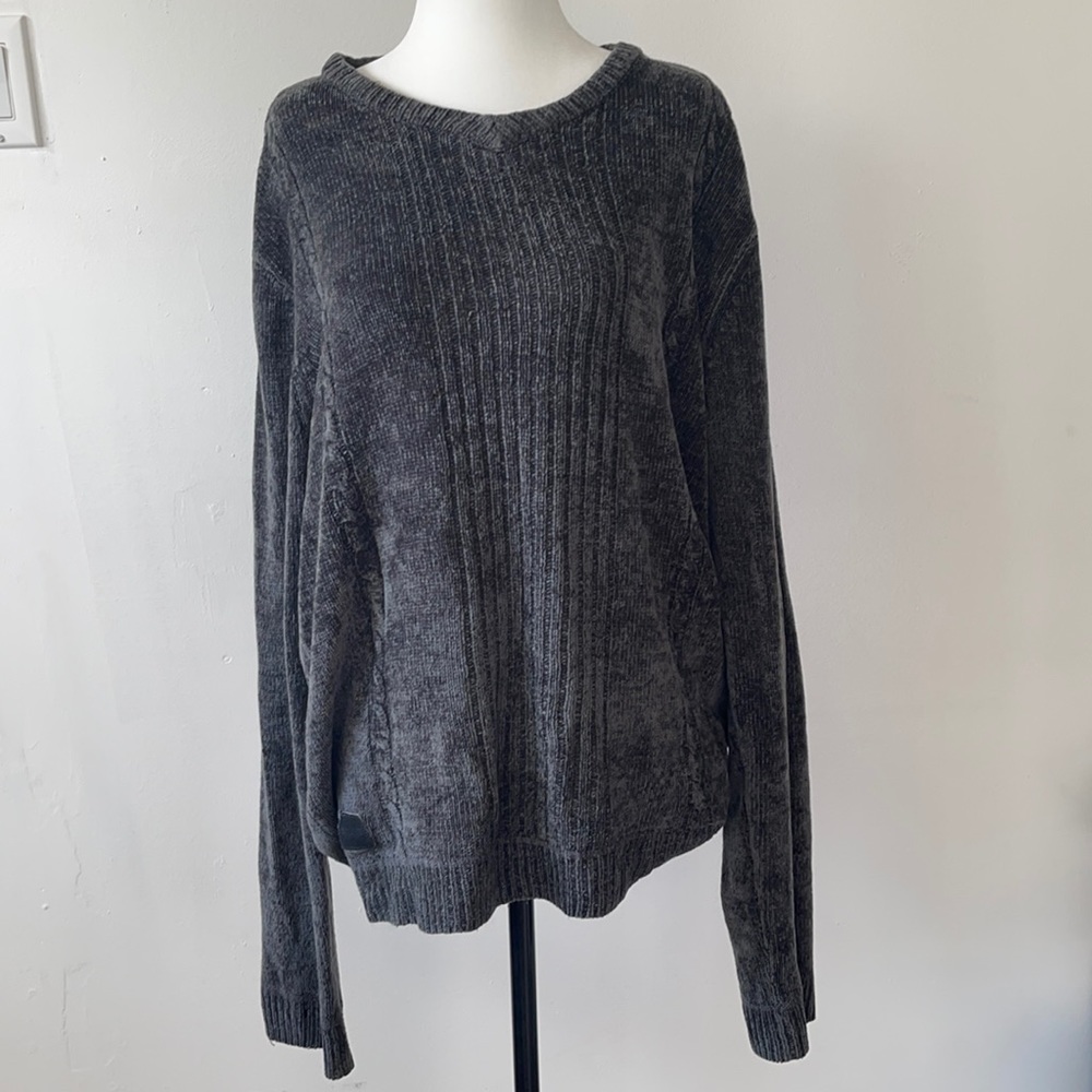 Point Zero Long sleeve (large) 💕2/$30💕